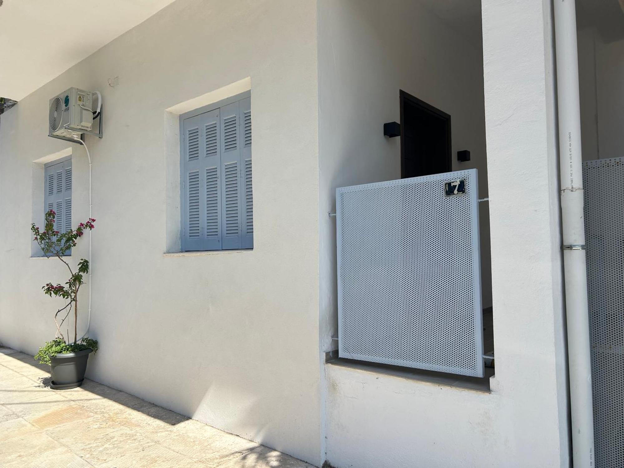 Stella'S Petite Boite Apartment Rafina  Exterior photo